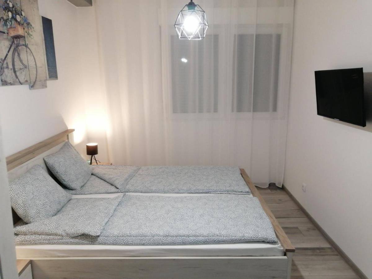 Apartman Petres Sombor Exterior photo