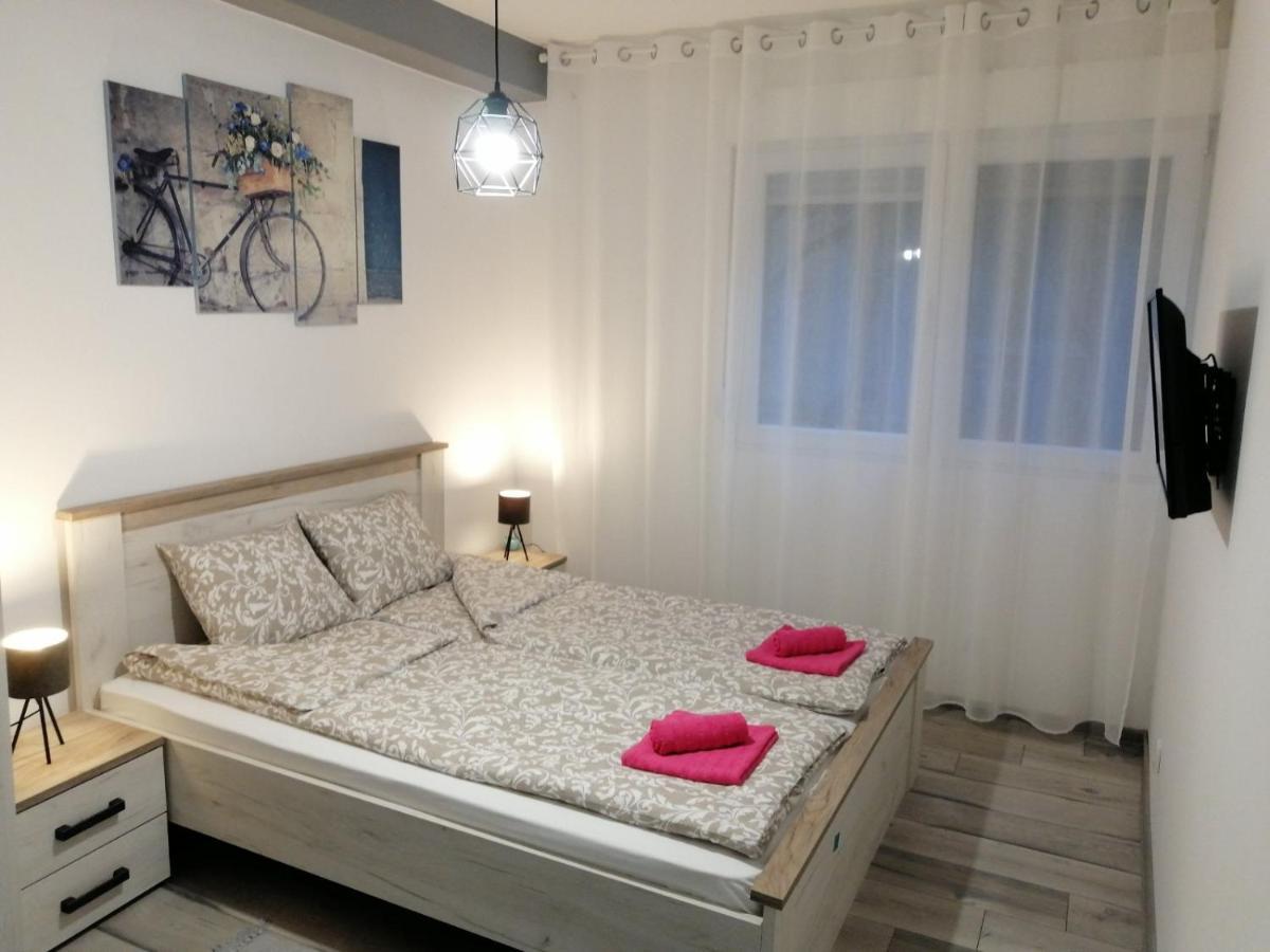 Apartman Petres Sombor Exterior photo